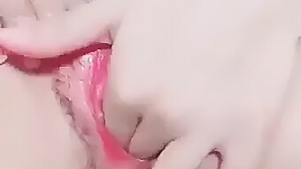 Fingering My Amazing Asian Pussy