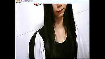 Giovane Ragazza Asiatica In Webcam: Myxcamgirl.Com