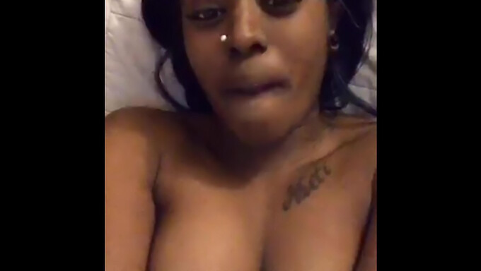 Freak Out With Periscope Girls Masturbating