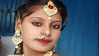 Desi (India) Bhabhi (Tía) Disfruta De Las 69 De La Mañana