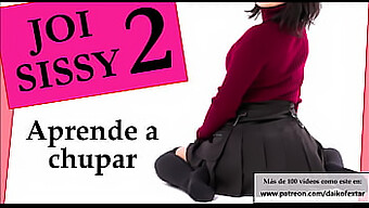 Sissy Aprende A Chupar Y Entrenar Con Un Strapon En Feminización Y Video De Semen