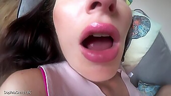 Girlfriend'S Experience With Mouth And Tongue Teasing And Facial Cumshots