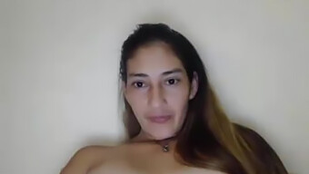 Al Culo De 19 Años De Pamelita Se Le Muestra En Skype