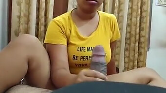 Pesta Seks Biseksual Agen Marlene