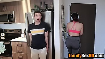 Taboo Family Fun: Fucking My Sister'S Fat Ass In Public