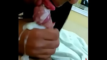 A Lot Of Fucking And Cum In Novinha'S Mouth