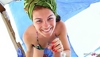 Coppia Tedesca (18+) Si Diverte Con Giochi Orali E Di Cazzo In Vacanza