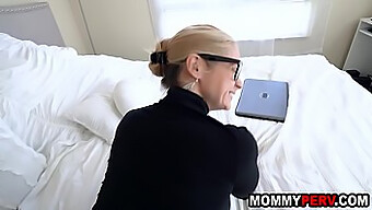 Big Booty Milf Discovers Her Son Watches Stepmom Porn In Hd