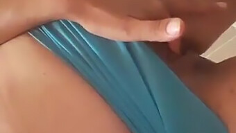 Chica Turca Amateur Se Come El Coño En Video Casero